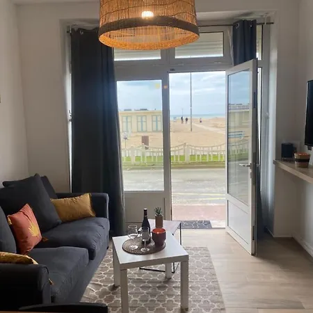 Paradis Les Pieds Sur Le Sable Trouville Palace Buitenkant foto