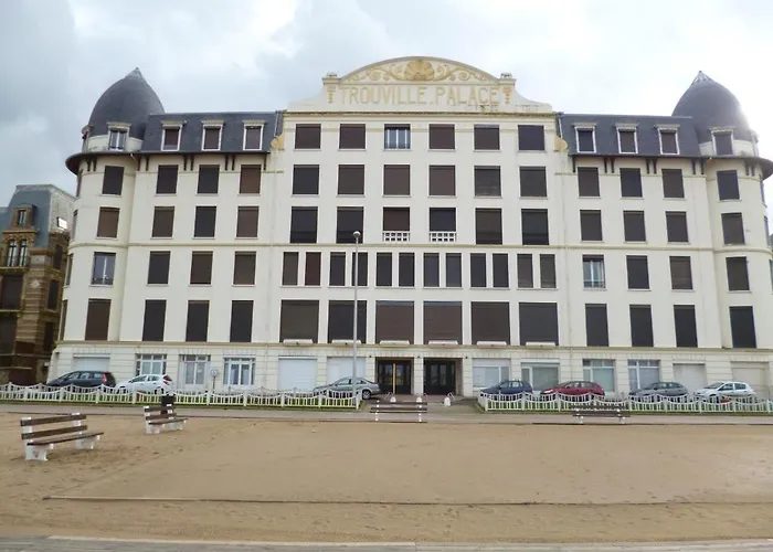 Paradis les pieds sur le sable trouville palace